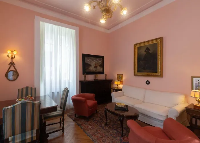 Appartamento Nizza Bourgeois Family Roma