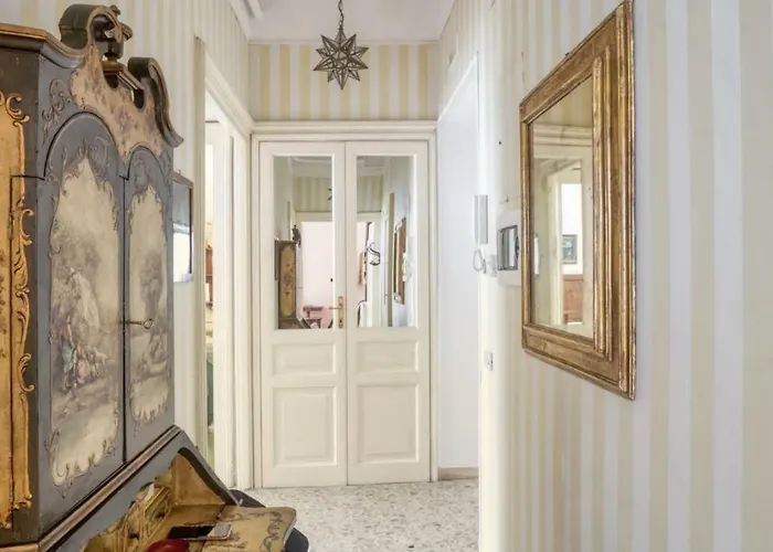 Nizza Bourgeois Family Roma
